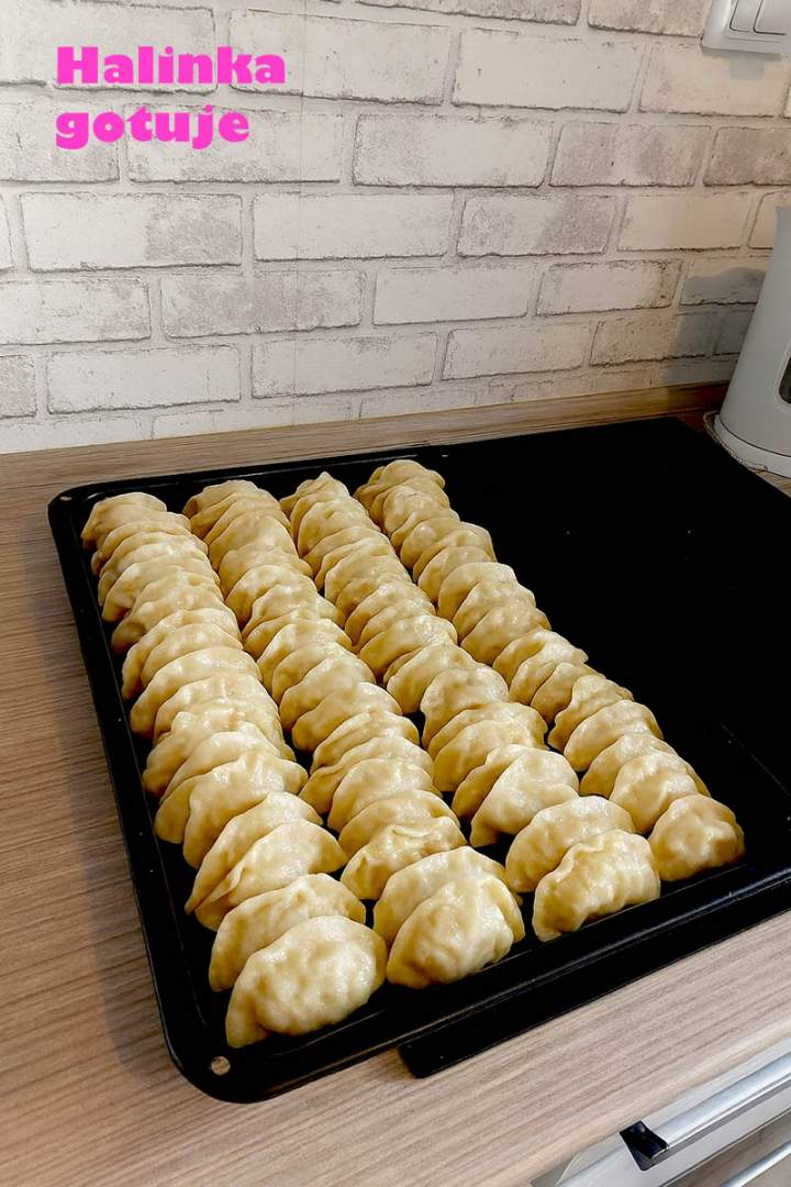 Domowe pierogi ruskie krok po kroku -prosty i pyszny przepis