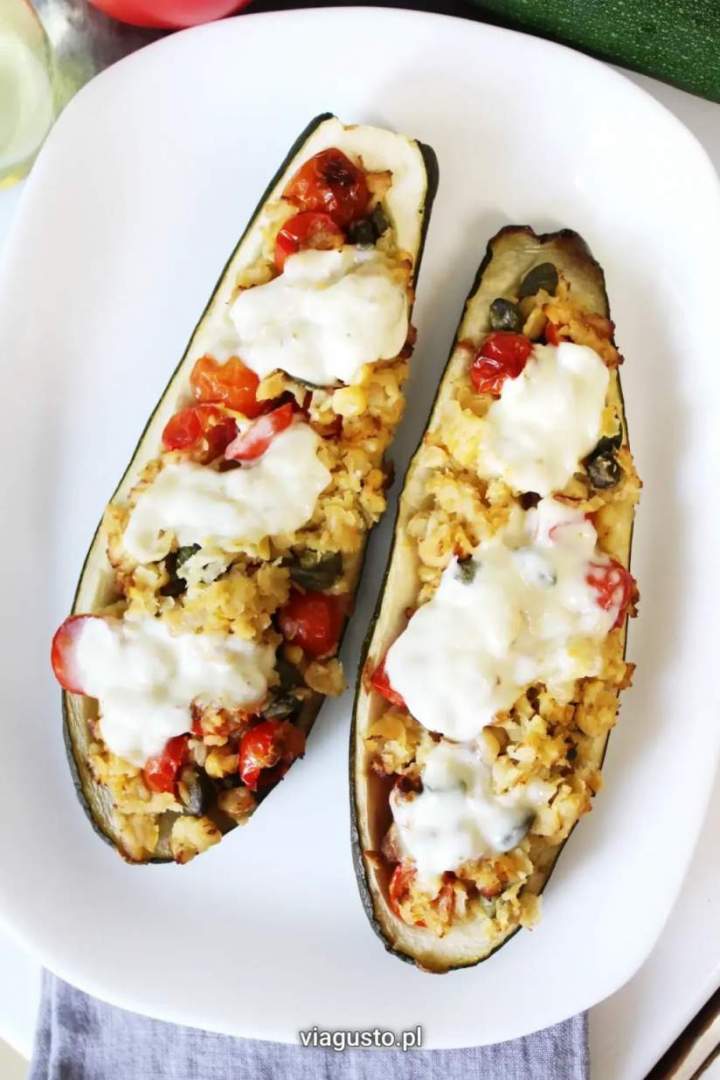 Cukinia faszerowana bez mięsa