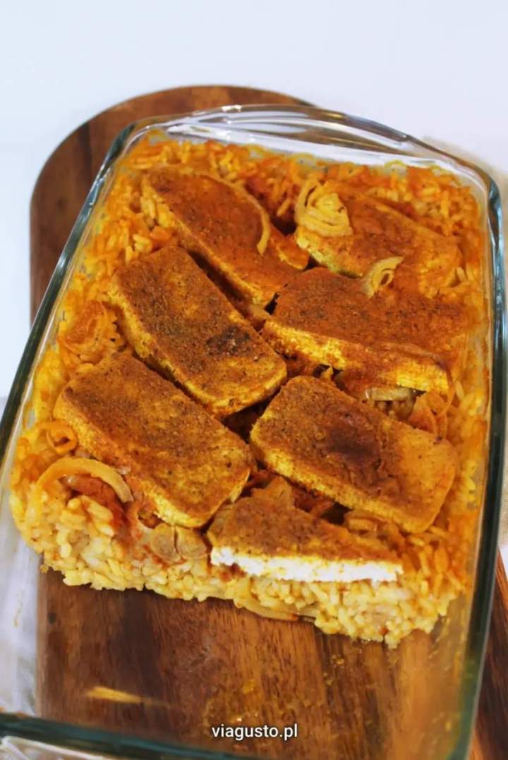 Ryż zapiekany z tofu