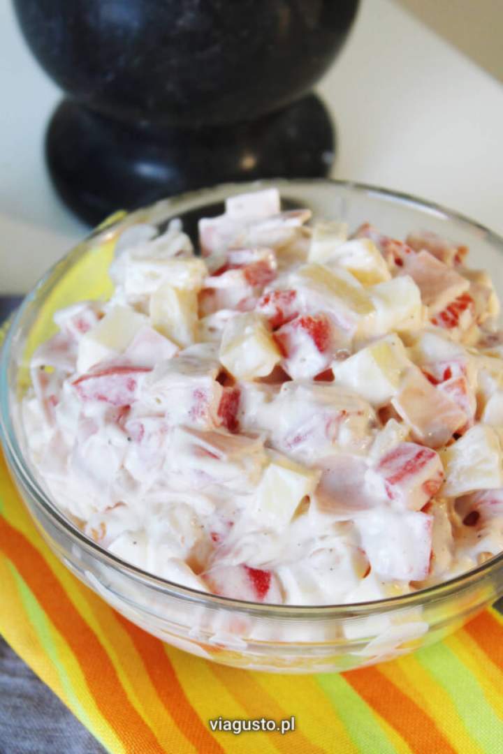 Sałatka HAWAJSKA z ananasem