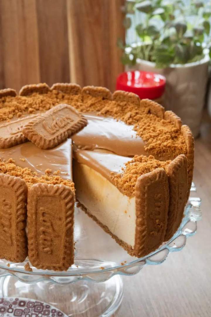 Sernik Lotus bez pieczenia