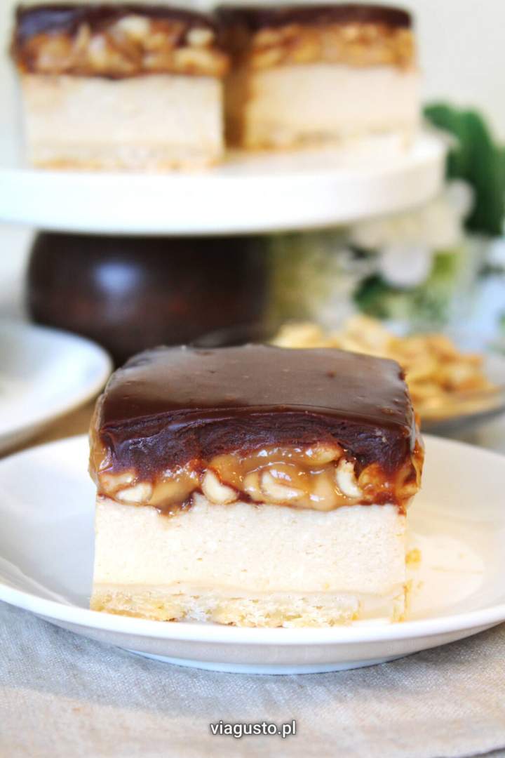Sernik Snickers (prosty i pyszny)
