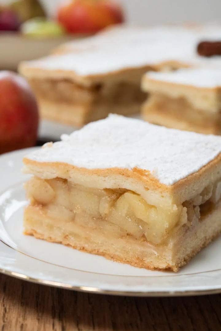 Szarlotka na serku homogenizowanym