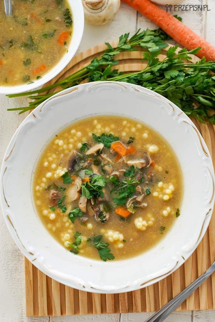 Zupa pieczarkowa z kuskusem perłowym