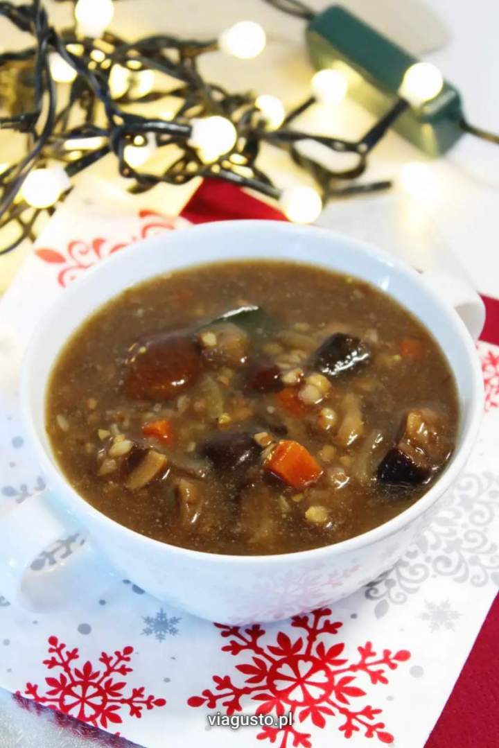 Zupa wigilijna z mrożonych grzybów